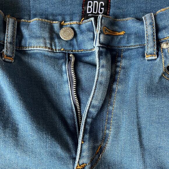 BDG Urban Outfitters Twig Mid-Rise Split-Hem Jeans size 27 - Picture 5 of 7